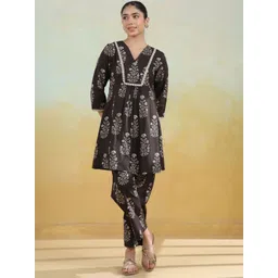 Anayna Floral Printed V-Neck Pure Cotton Tunic & Trouser-image-1