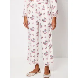 Ancestry White Modal Floral Print Regular Fit High Rise Trousers-picture-34