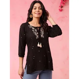 Anouk Ethnic Motifs Embroidered Panelled Straight Kurti-picture-39