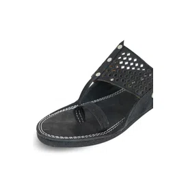 Anouk Men Self Design Casual Thong Flip Flops image 3