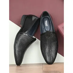 Anouk Men Textured Lightweight Mojaris-picture-13