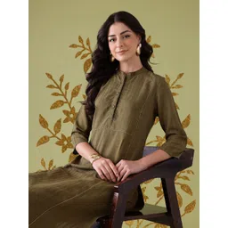 Anouk Striped Mandarin Collar Kurta With Trousers-picture-34