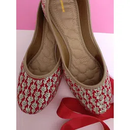 Anouk Women Embellished Ethnic Mojaris with Embroidered Flats-picture-24