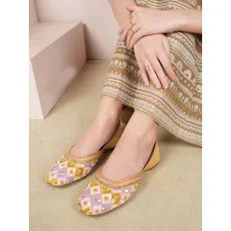 Anouk Women Embellished Ethnic Mojaris with Embroidered Flats-picture-18