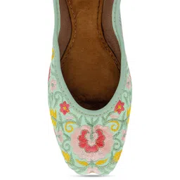 Anouk Women Embellished Ethnic Mojaris with Embroidered Flats image 4