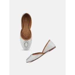 Anouk Women Embellished Mojaris Flats image 5