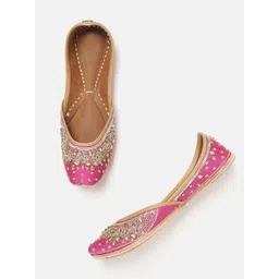 Anouk Women Pink & Gold-Toned Embroidered & Embellished Mojaris-image-30