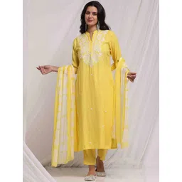 Anouk Yellow Floral Embroidered Mandarin Collar Straight Kurta With Trousers & Dupatta-picture-38