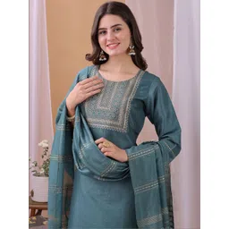 Anouk Mirage Women Ethnic Motifs Embroidered Regular Thread Work Kurta with Trousers & With Dupatta image 2