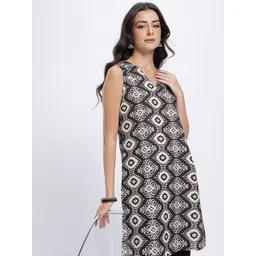 Anouk Rustic Ethnic Motifs Printed V-Neck Straight Kurti-picture-23