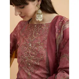 Anouk Rustic Floral Printed Boat Neck Thread Work Straight Kurta With Trousers & Dupatta-picture-32