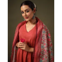 ARADHNA V-Neck Three-Quarter Sleeves A-Line Kurta With Trousers & Dupatta image 4