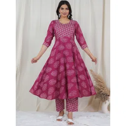 Aramya Women Ethnic Motifs Printed Panelled Pure Cotton Kurta with Trousers-picture-27