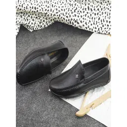 Arber Kenton Men Textured Slip On Loafers-picture-15