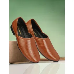 Arber Kenton Men Textured Slip-On Loafers-picture-17