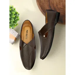 Arber Kenton Men Textured Slip-On Sneakers-picture-20