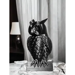 Archadia Black Owl Showpiece image 1