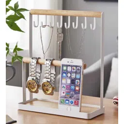 Jewellery + AccessoriesStand-image-17