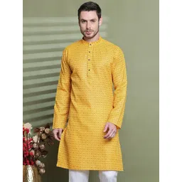 Armaan Ethnic Floral Printed Mandarin Collar Straight Kurta-picture-25