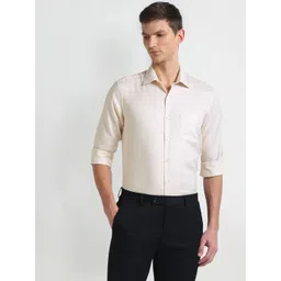 Arrow Manhattan Self Design Spread Collar Slim Fit Pure Cotton Formal Shirt-picture-40