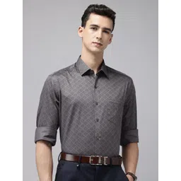 Arrow Manhattan Slim Fit Geometric Printed Pure Cotton Formal Shirt-picture-36