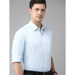 Arrow Men Blue Manhattan Slim Fit Checked Pure Cotton Formal Shirt-picture-38