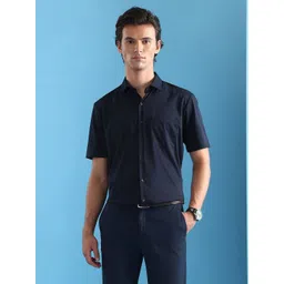 Arrow Men Classic Fit Solid Spread Collar Cotton Formal Shirt-picture-18