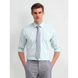 Arrow Men Classic Spread Collar Solid Cotton Formal Shirt-picture-14