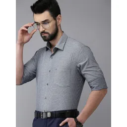 Arrow Men Grey & Navy Blue Slim Fit Checked Pure Cotton Formal Shirt-picture-40