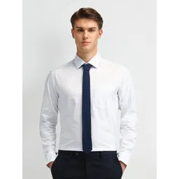 Arrow Men Manhattan Spread Collar Checked Cotton Slim Fit Formal Shirt-picture-31