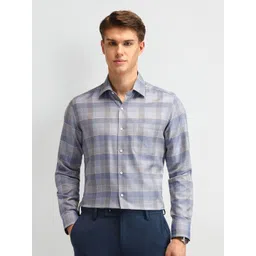 Arrow Men Manhattan Spread Collar Checked Cotton Slim Fit Formal Shirt-image-30
