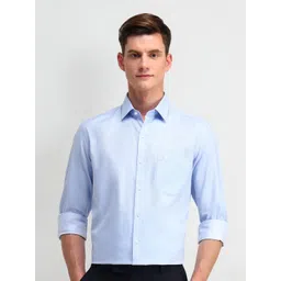 Arrow Men Manhattan Spread Collar Textured Cotton Slim Fit Formal Shirt-picture-12