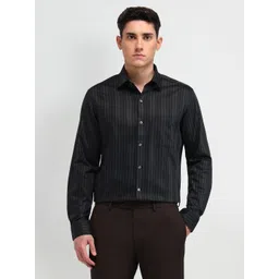 Arrow Men Manhattan Spread Collar Vertical Striped Cotton Slim Fit Formal Shirt-picture-42