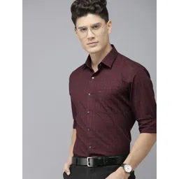 Arrow Men Maroon And Navy Blue Original Slim Fit Checked Pure Cotton Formal Shirt-picture-18