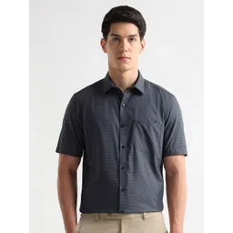 Arrow Men Textured Spread Collar Cotton Semiformal Shirt-picture-39