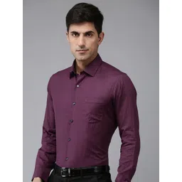 Arrow Pure Cotton Manhattan Slim Fit Opaque Checked Formal Shirt-picture-10