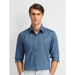 Arrow New York Men Manhattan Spread Collar Vertical Striped Cotton Slim Fit Formal Shirt-picture-15