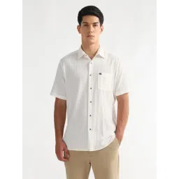 Arrow Sport White Solid Regular Fit Shirt-picture-28