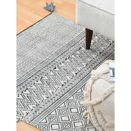 Art Avenue Black Geometric Print Carpet-picture-27