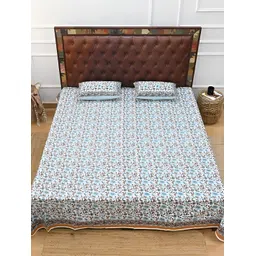 Art Avenue Blue & White Floral 120 TC King Bedsheet with 2 Pillow Covers-picture-29
