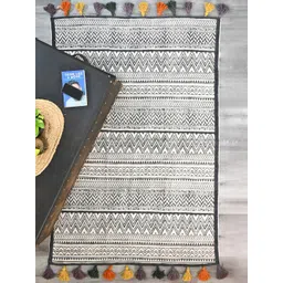 Art Avenue White & Black Ethnic Motifs Printed Cotton Carpet-picture-31