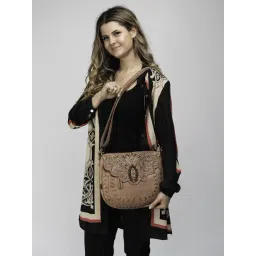 Art N Vintage Carob Blush Pink Leather Textured Medium Sling Handbag-picture-27