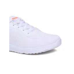 Asian Men's White Running Shoes image 5
