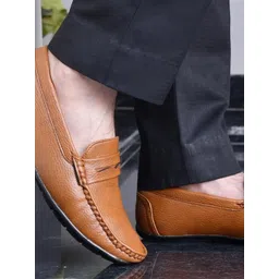 ATERNA Men Textured Loafers-image-1