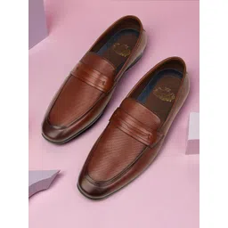ATESBER by Inc.5 Men Textured Leather Penny Loafers-picture-16