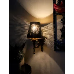 Aura Gold-Toned & Black Textured Metal Traditional Abstract Shaped Shaped Wall Lamp-picture-36