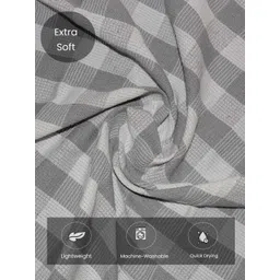 Aura Green & Pink 4 Pieces Printed Cotton 210 GSM Bath Towel image 5