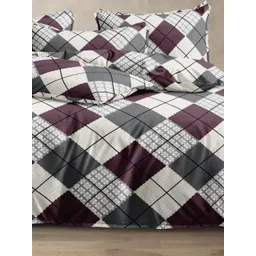 Aura Grey & White Printed Duvet Cover With 2 Pillow Covers image 4