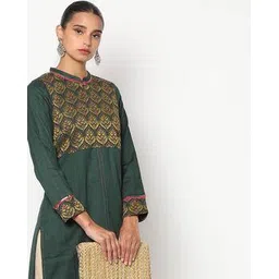 aurelia Straight Kurta with Embroidered Yoke-picture-17