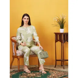AV2 Floral Printed Round Neck Top With Trousers-picture-40